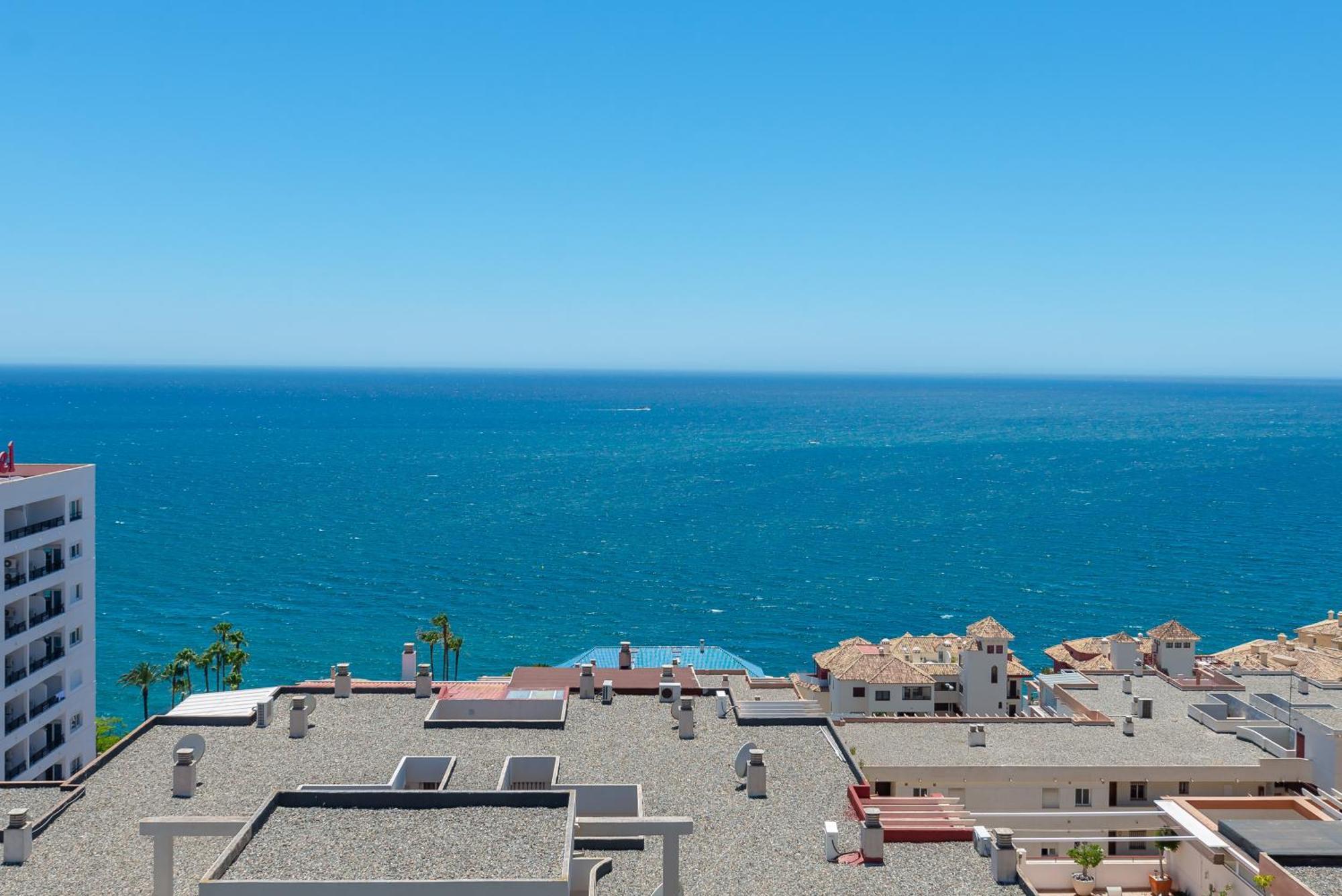 Luxury 4Bdr Penthouse With Sea Views Lägenhet Benalmádena Exteriör bild